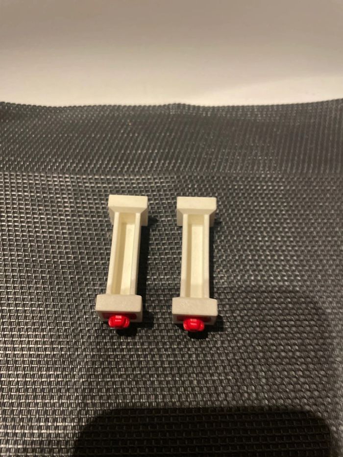 Playmobil lot 2 poteaux blancs 4,5cm centre équestre 4190 chevaux équitation écurie - photo numéro 3