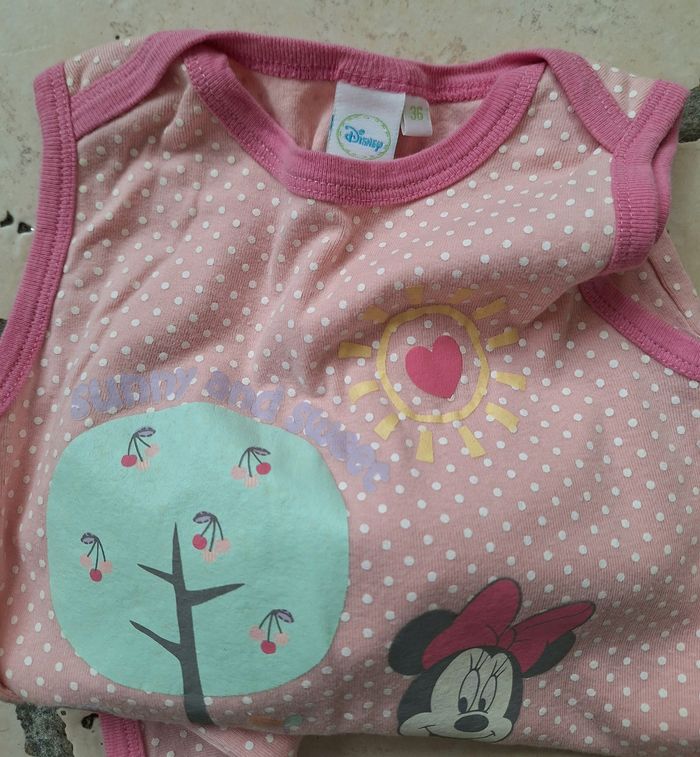 Combishort rose Minnie Disney - 3 ans - photo numéro 3