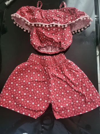 Ensemble rouge fait main 24 mois