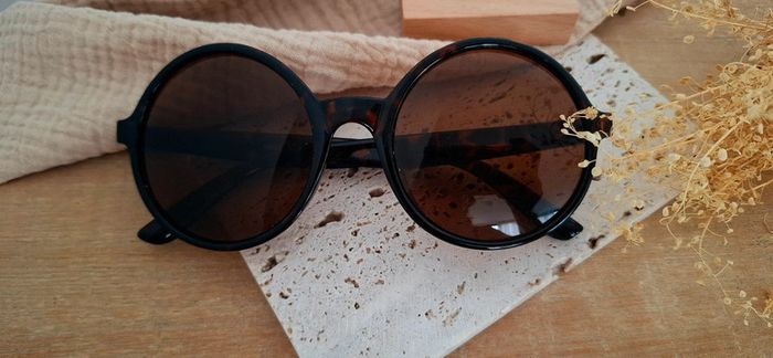 Lunettes de soleil tortoise neuves