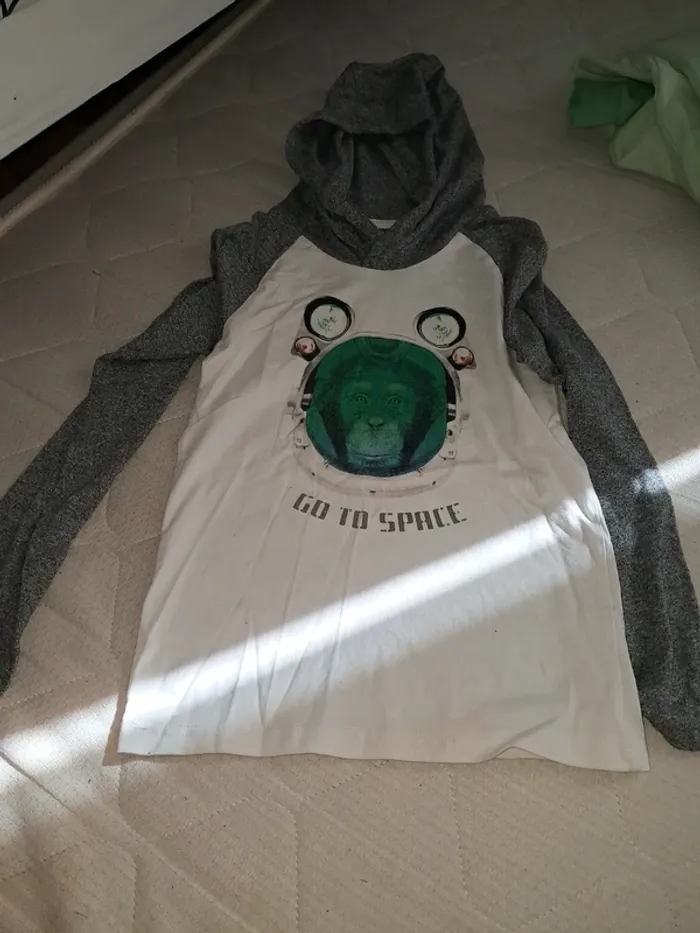 Sweat fin a capuche garçon 10 ans