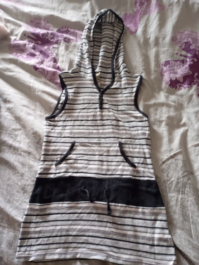 Lot tee shirt bretelle sans manche 16 ans - photo numéro 3