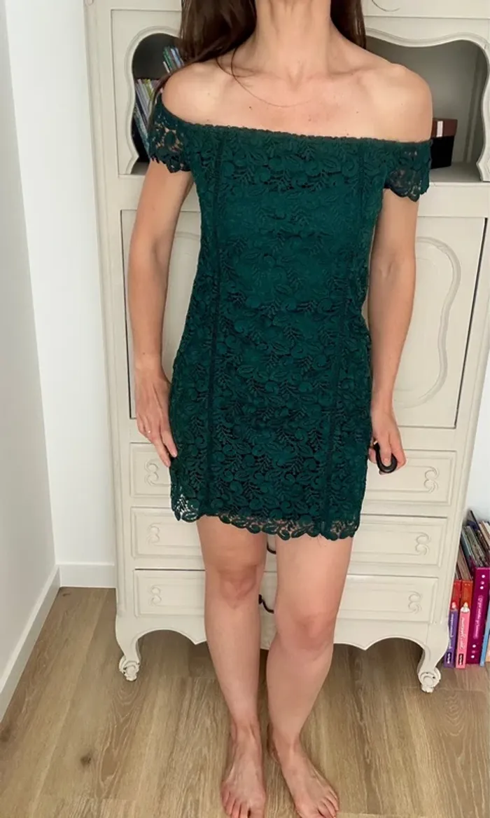 Robe MANGO épaules dénudées en dentelle – Taille 38 (M) - photo numéro 6