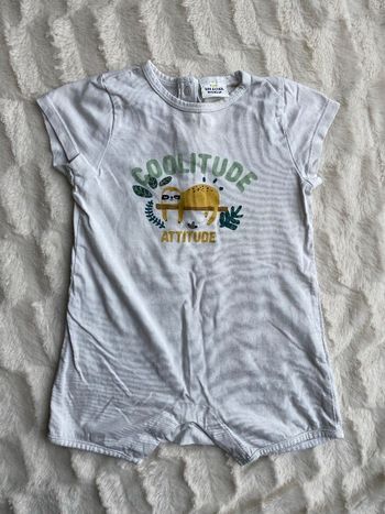 Barboteuse tape à l’œil