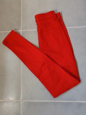 Pantalon rouge taille 34