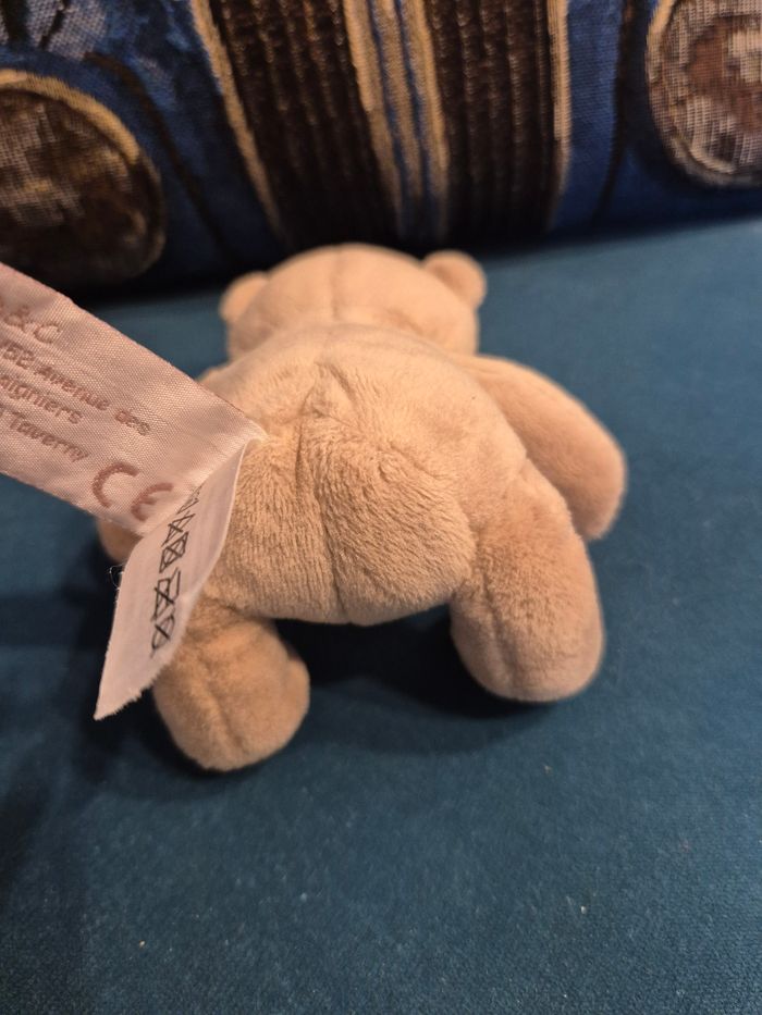 Petit ours en peluche Doudou et compagnie - photo numéro 3