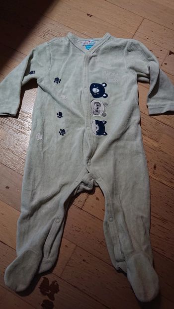 Pyjama velours vert d'eau motif animaux