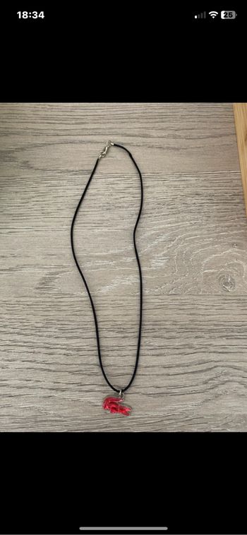 Collier Lacoste