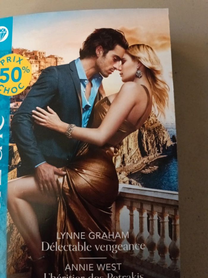 Harlequin Azur : délectable vengeance, l'héritier des Petrakis et retrouvailles en Italie - photo numéro 2
