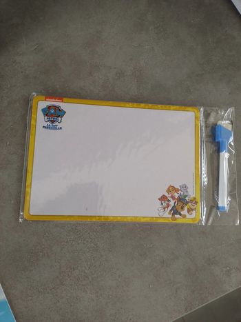 Ardoise avec son feutre Pat patrouille