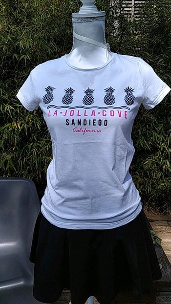 T shirt blanc taille 11/12 ans