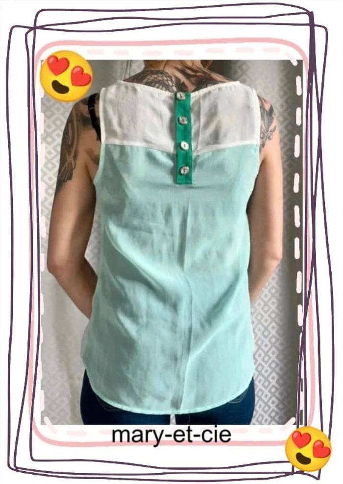 SOLDÉ - Haut fluide sans manche taille S - photo numéro 4