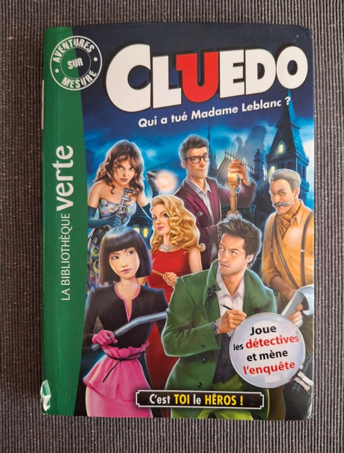 Livre enfants 10 12 ans Cluedo enquête