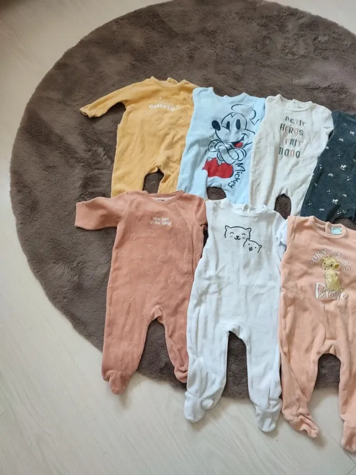Lot pyjama bébé - photo numéro 2