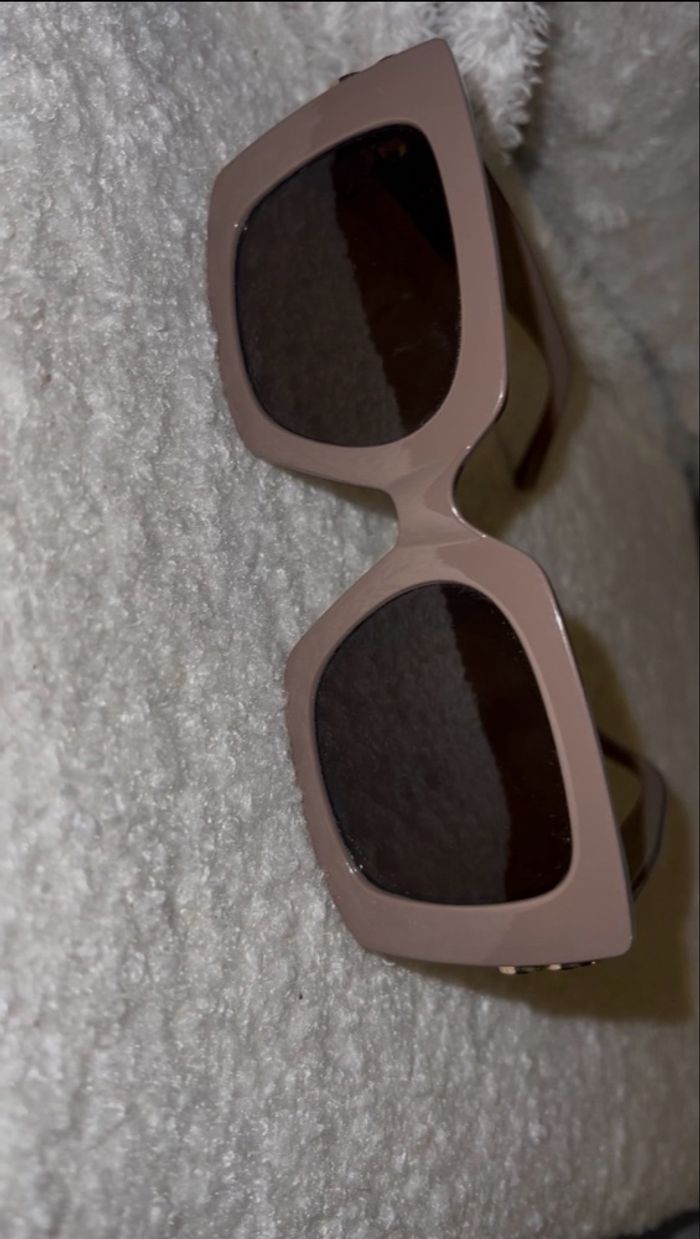 lunette de soleil - photo numéro 3