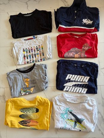 Lot de 8 T-shirts MC T. 5 ans garçon TBE