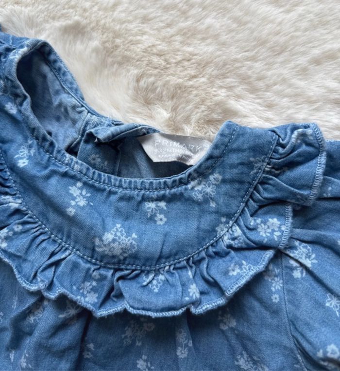 Robe en jeans primark 9-12 mois - photo numéro 2