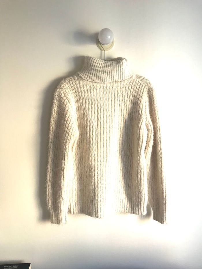 Pull duveteux blanc à col roulé taille 40/42 neuf jamais porté - photo numéro 7