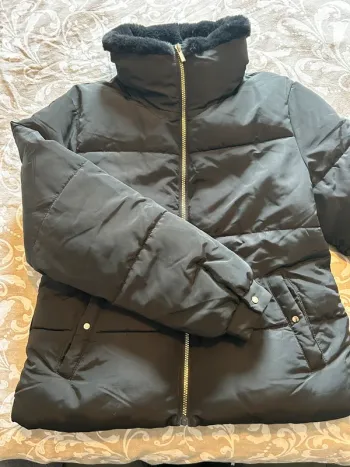 Doudoune Kiabi noire taille 38