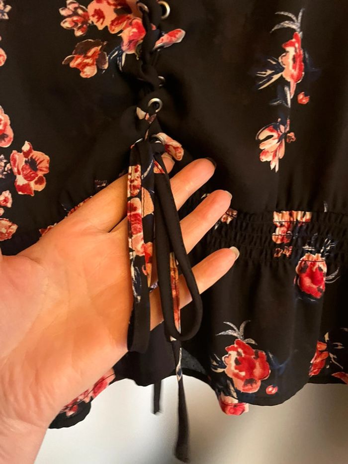 Belle blouse drapé imprimé fleur 🌺 taille 38 - photo numéro 3