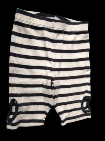 Legging elle est ou la mer