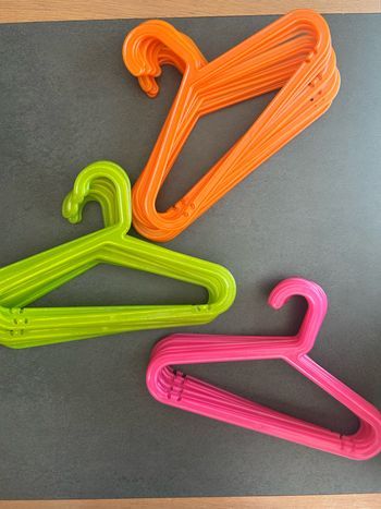 Lot de 30 cintres enfant IKEA