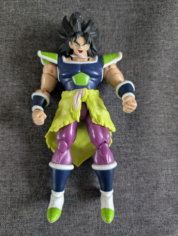 Figurine dragonball broly