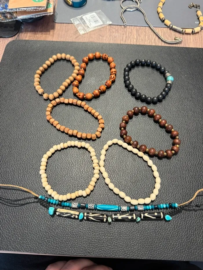 Bracelets en bois / Bracelets perles