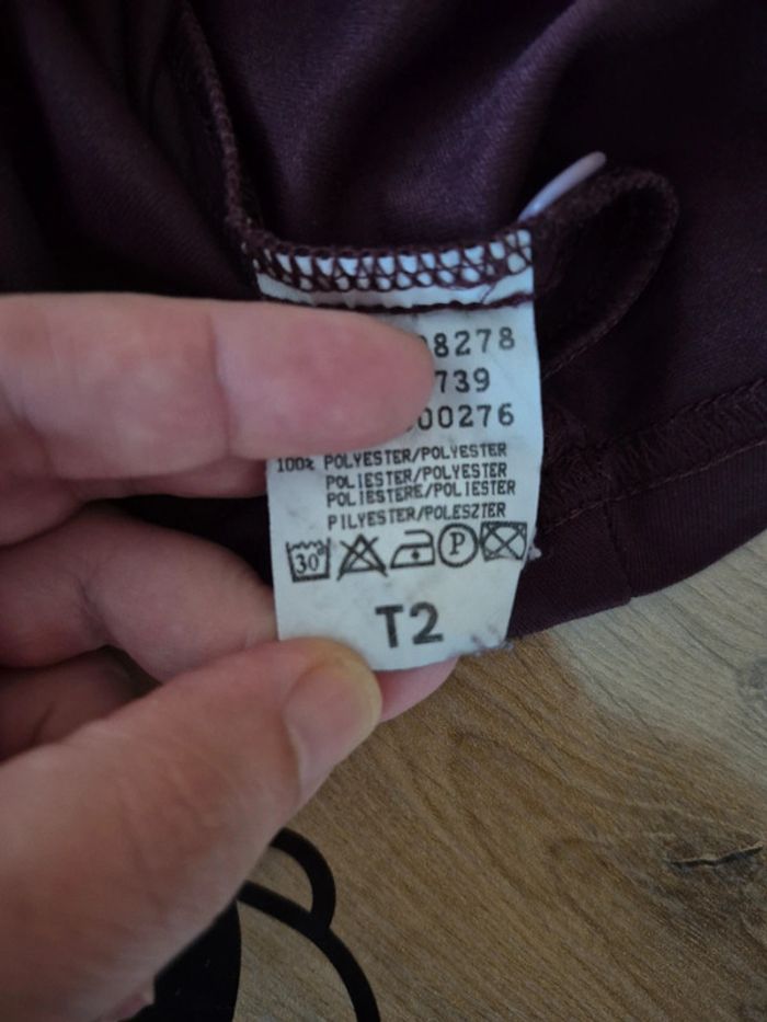 Chemise taille 2 - photo numéro 3