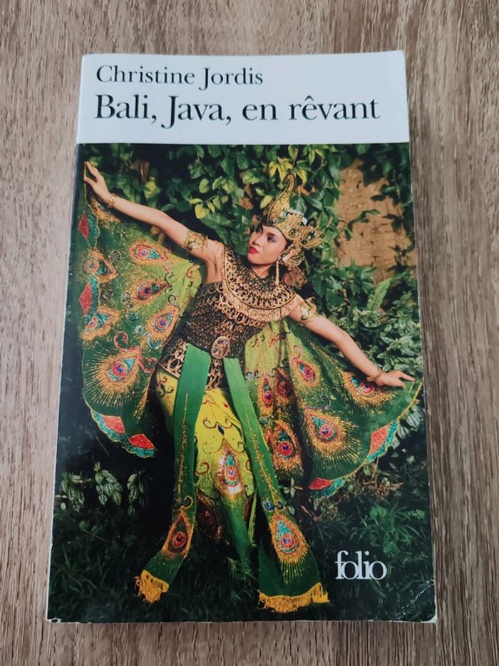 Christine Jordis 🟣 Bali, Java, en rêvant