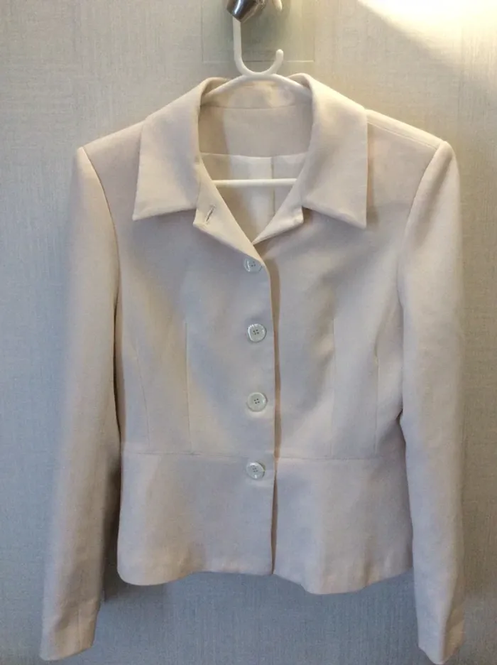 Veste courte blanc cassé