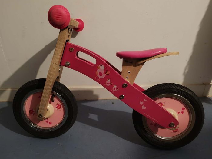 Scratch Europe Draisienne en bois SMALL Love Birds - Dès 2 ans rose