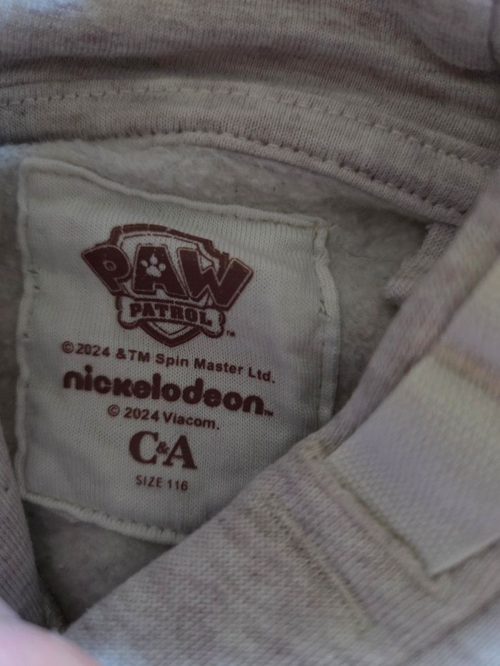 Un pull - photo numéro 2