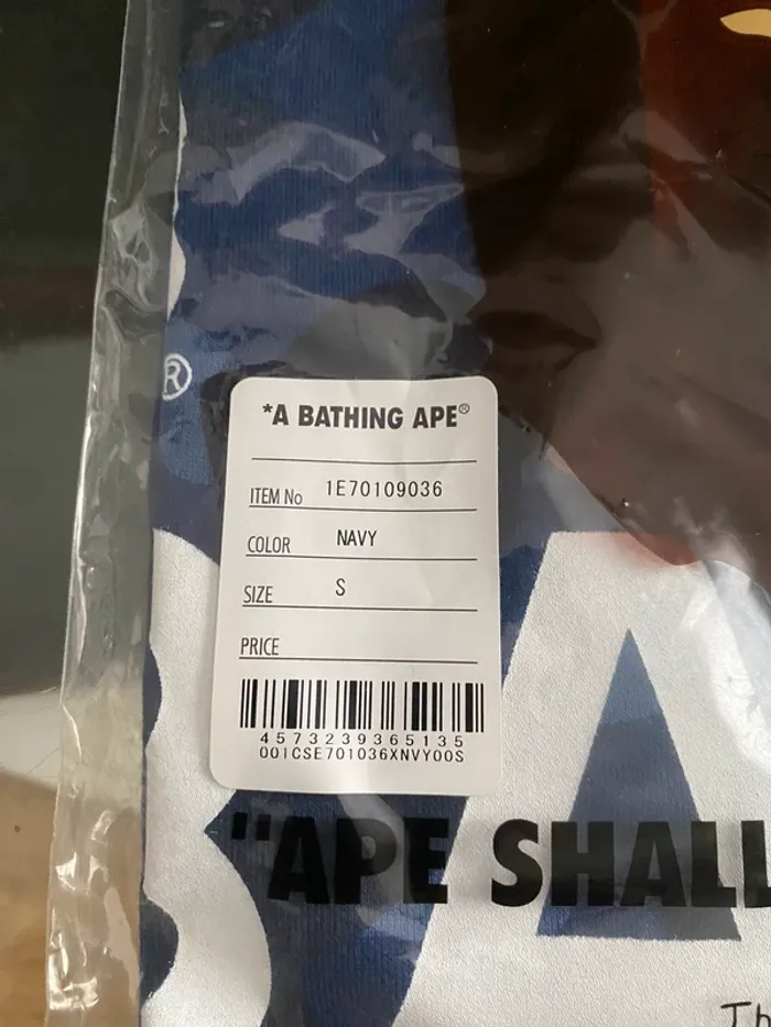 Very rare T-Shirt BAPE x PSG - photo numéro 12