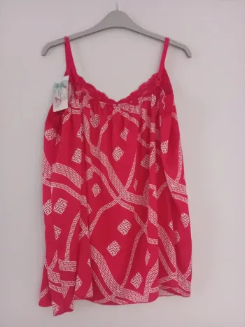 Débardeur dentelle neuf