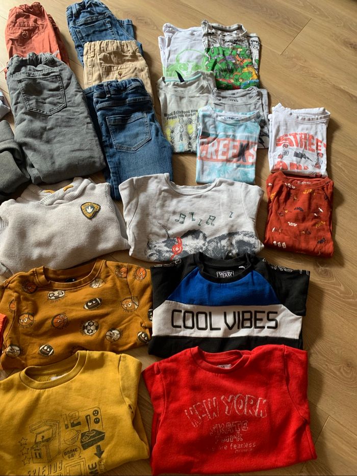 Gros lot de vêtements (21 pièces) - photo numéro 2