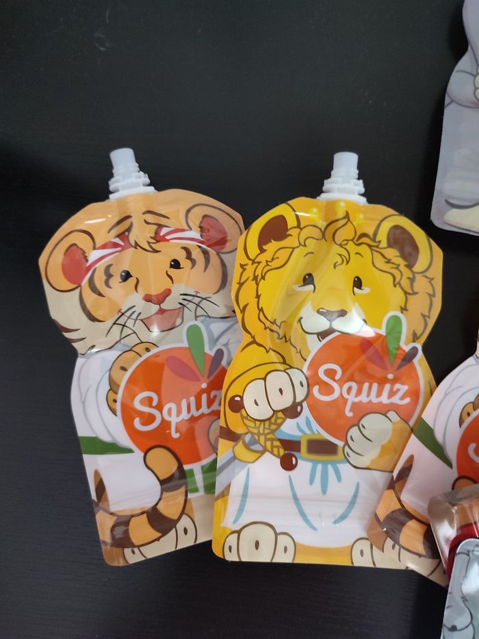 Lot de 9 gourdes réutilisables SQUIZ avec pochette - État Neuf
- photo numéro 6