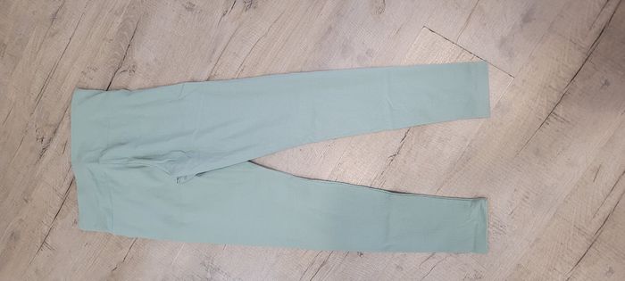 Leggings sport Adidas T S neuf - photo numéro 2