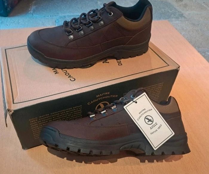 Aigle chaussures marche randonnée basse waterproof P.46 neuves