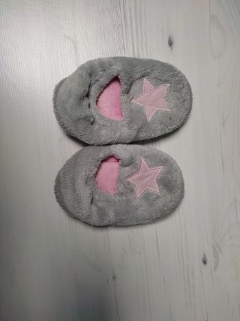 Chaussons fille P.24-25