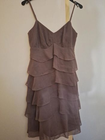 Robe froufrous neuve, doublée