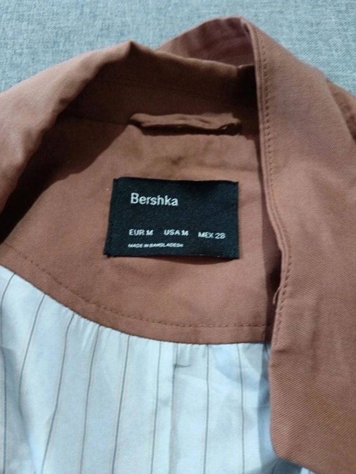 C56 trench marron Bershka M - photo numéro 4