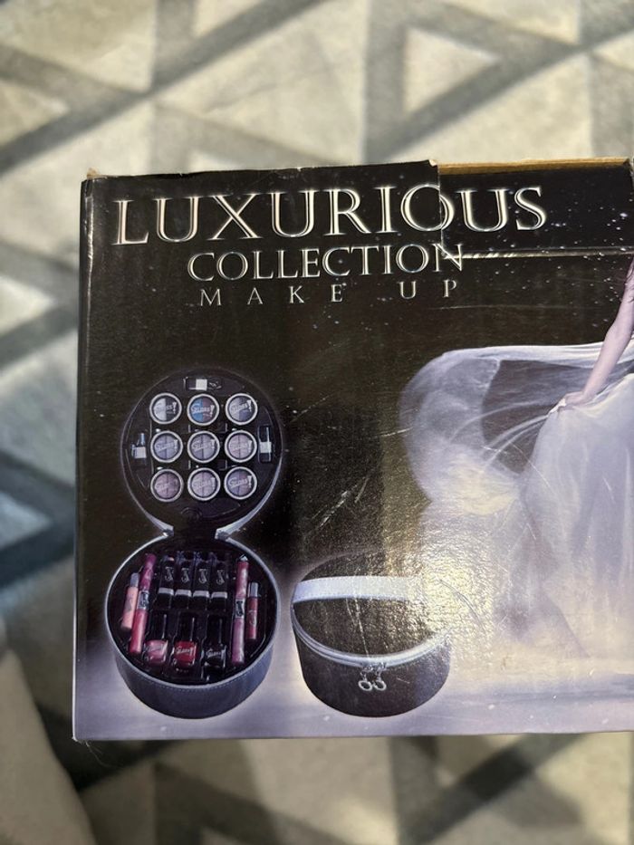 Gloss luxurius collection make up - photo numéro 2