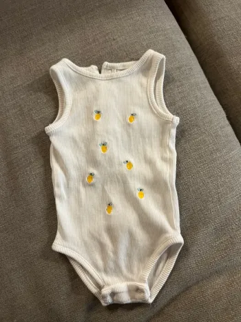 Body blanc brodé citrons taille 3 mois