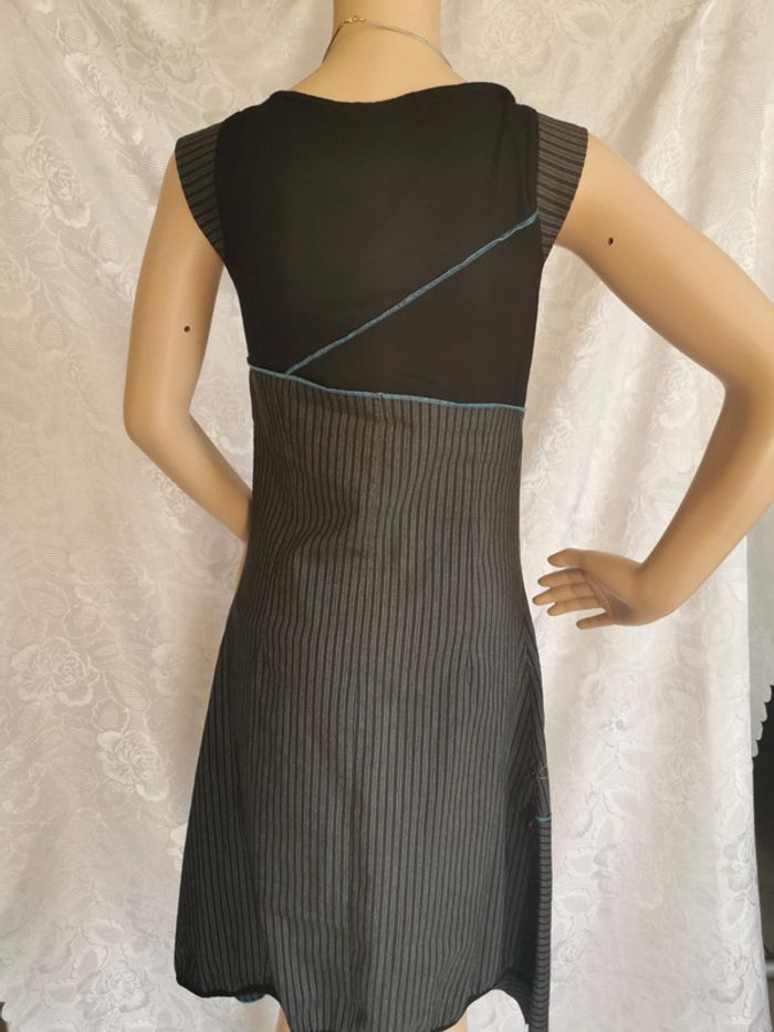 Robe noire-turquoise. Taille 40. La Mode Est À Vous - photo numéro 4
