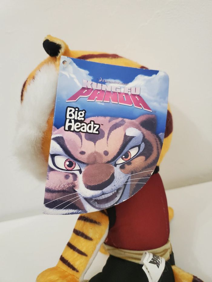 Kung Fu Panda peluche de Maître Tigresse neuf avec étiquette. Big Headz DreamWorks 30 cm environ - photo numéro 5