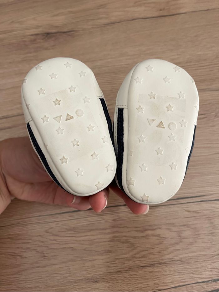 Chaussure bébé - photo numéro 3