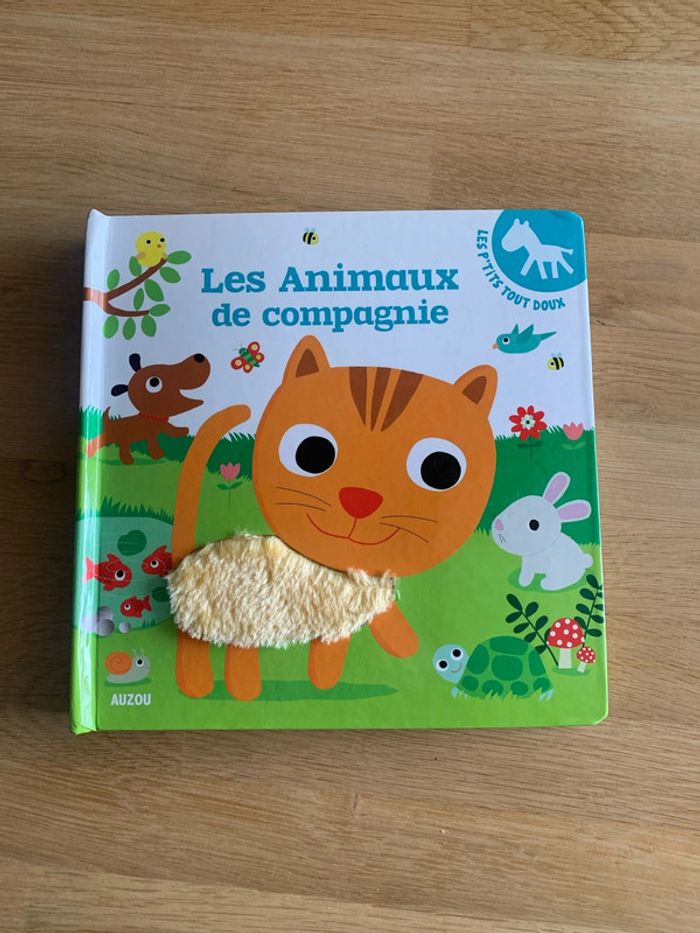 Livre les animaux de compagnie - les p’tits tout doux