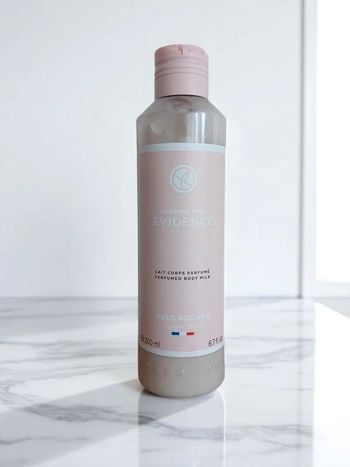 Lait parfumé pour le corps "comme Une évidence"
