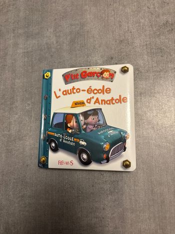 Livre, petit garçon, l’auto-école d’Anatole